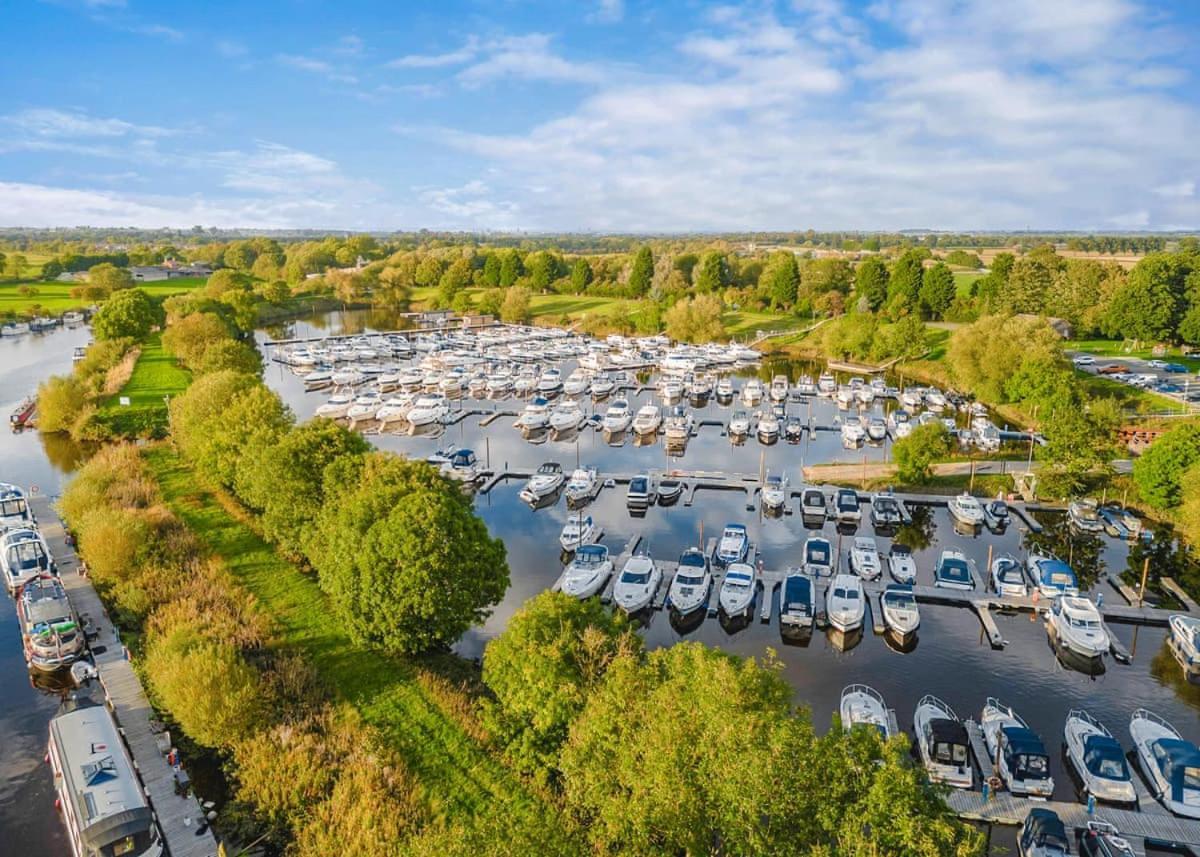 York Marina Hotel Naburn Exterior photo